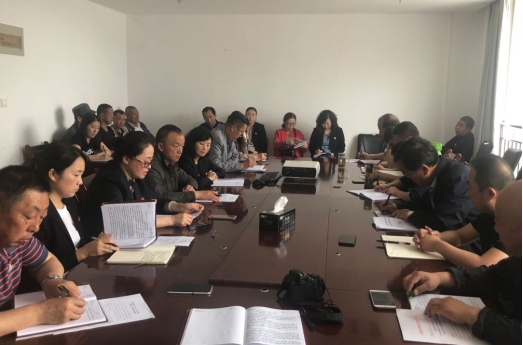 物產(chǎn)配送公司所屬黨支部召開“不忘初心、牢記使命”主題教育專題研討會(huì)